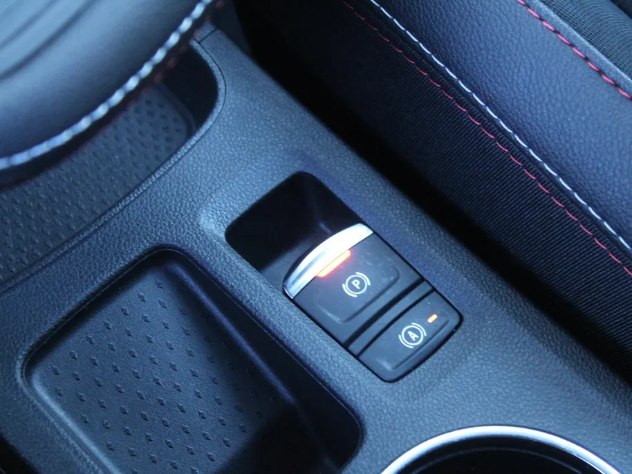 Renault Captur 1.6 E-Tech Hybrid 145 R.S. Line | Trekhaak | Automaat | Navi | Camera | Keyless | Clima | LED | 18' LM |