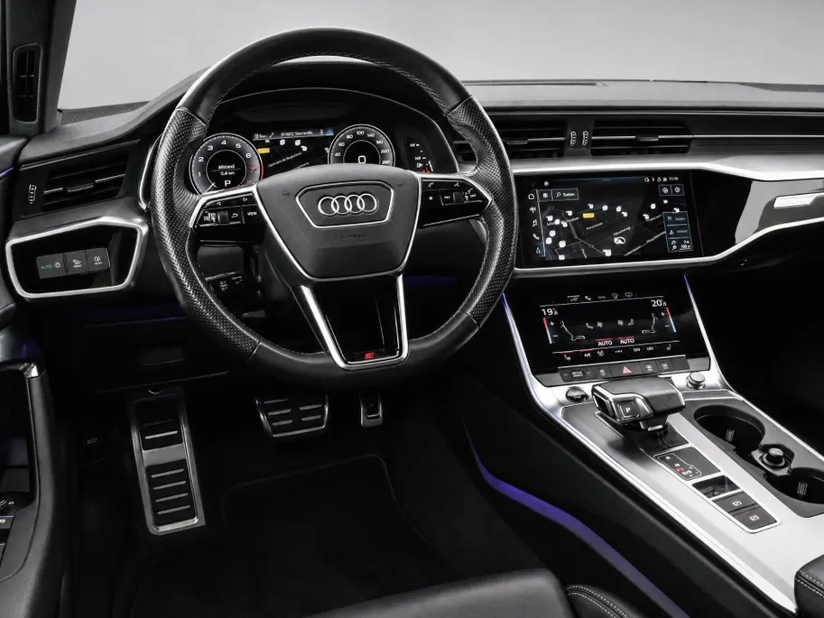 Audi A6 Avant 55 TFSI e quattro 367pk S Competition · Panoramadak · Camera · Leder · Apple/Android Car Play · Adaptive Cruise Control · Stuurwiel verwarmd · EXTRA INRUILKORTING ·