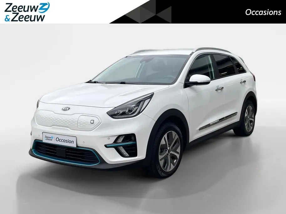 Kia e-Niro ExecutiveLine 64 kWh | SOH 100% | Warmtepomp | Navigatie | Adaptive cruise control | Climate control | Apple Carplay & Android Auto | Achteruitrijcamera | Stoel- stuurverwarming |