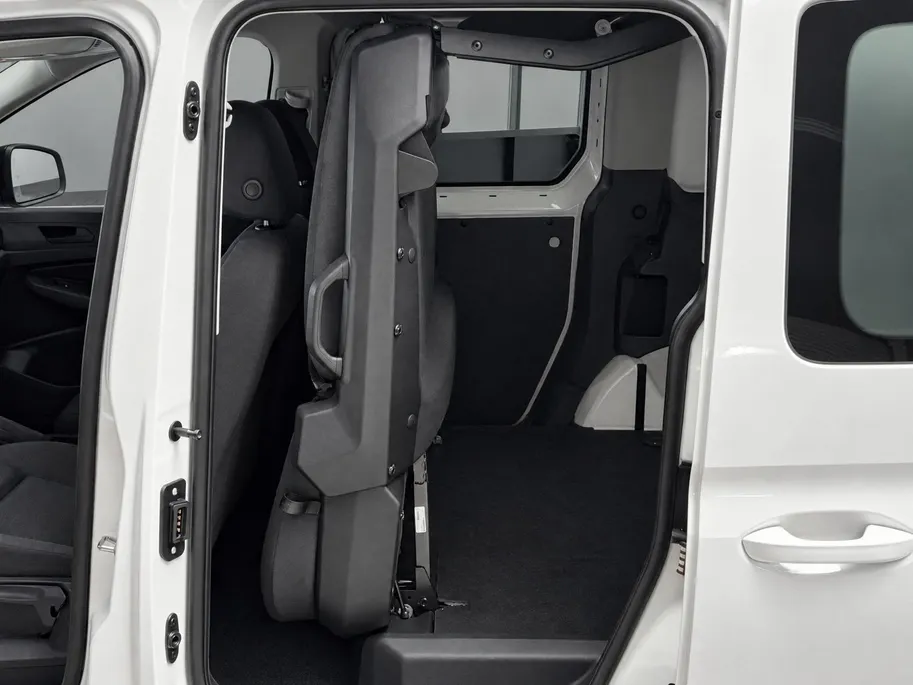 Volkswagen Bedrijfswagens Caddy Bedrijfswagens Cargo Flexible Limited Edition 1.5 eHybrid 115pk · Actieprijs van € 43.800,- voor € 39.300,- excl. BTW · 734599