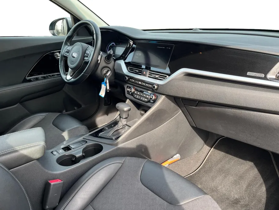 Kia Niro 1.6 GDi Hybrid DynamicLine | Lage kilometerstand | Dealeronderhouden | Climate Control | Parkeercamera | Parkeersensoren