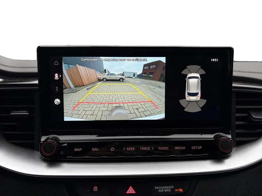 Kia Ceed Sportswagon 1.0 T-GDi DynamicPlusLine | Stoel- en stuurverwarming | Elektrisch bedienbare achterklep | Parkeersensoren voor- en achter | Achteruitrijcamera | Apple/Android Carplay | Navi | Cruise Control