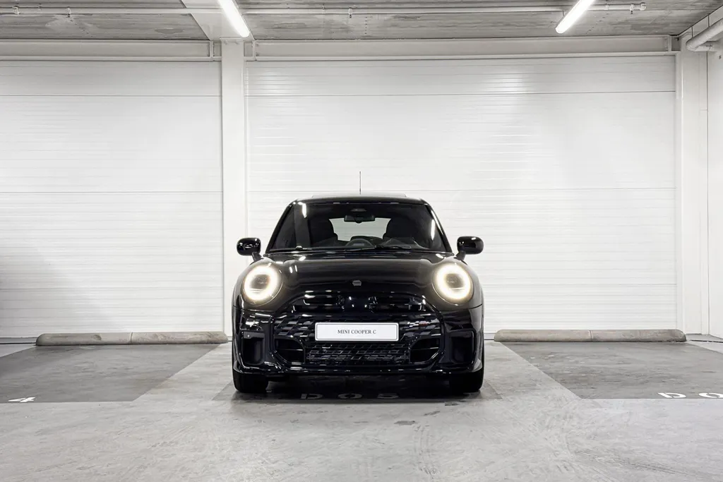 MINI Cooper 5-deurs John Cooper Works M