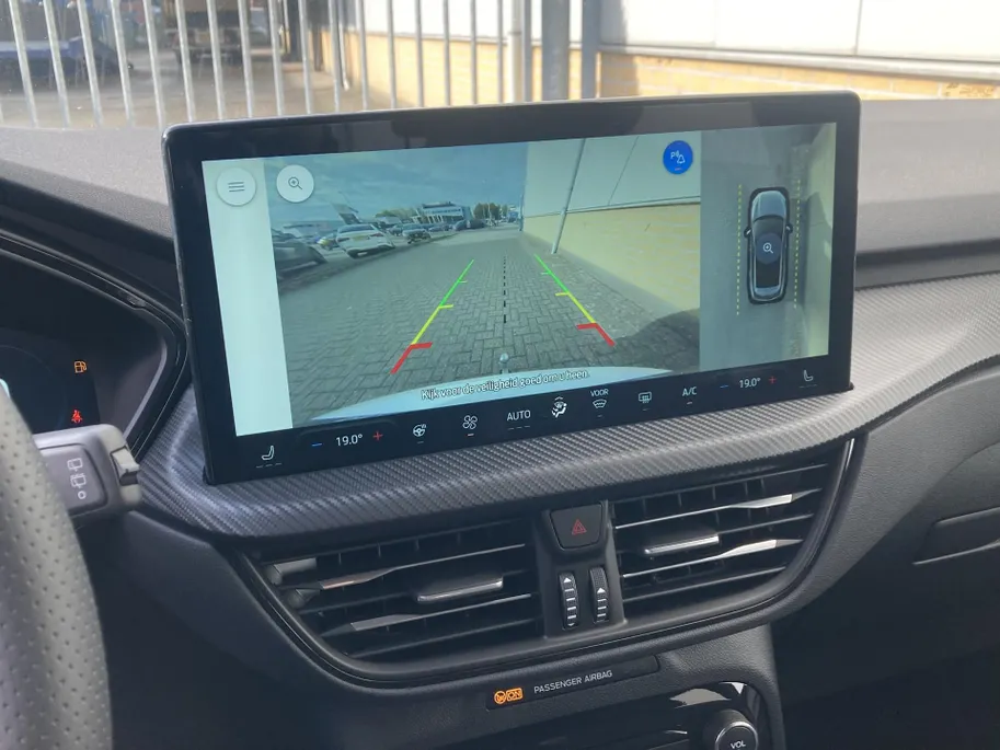 Ford Kuga 2.5 PHEV ST-Line 243 pk 360 graden camera - Elektisch wegklapbare trekhaak - Winter Pack - BLISS