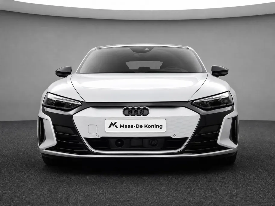 Audi e-tron GT GT 93 kWh 476pk · SOH 92% · Glazendak · 360 Camera · Luchtvering · Stoelventilatie · B&O Audio · Matrix LED · 20'' Inch ·