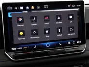 Volkswagen Tiguan 1.5eTSI/150PK R-Line Blackstyle DSG · Panoramadak · Trekhaak · Apple/Android Car Play · Camera · Garantie t/m 30-09-2030 of 100000km.