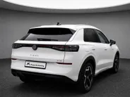Volkswagen T-Roc 1.5 eTsi 150pk DSG R-Line First Edition · Camera · Apple/Android Car Play · Navigatie · Wegklapbare Trekhaak · Elek. Achterklep · 18'' Inch ·