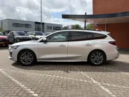 Ford Focus Wagon 1.0 EcoBoost Hybrid ST Line Winterpakket!