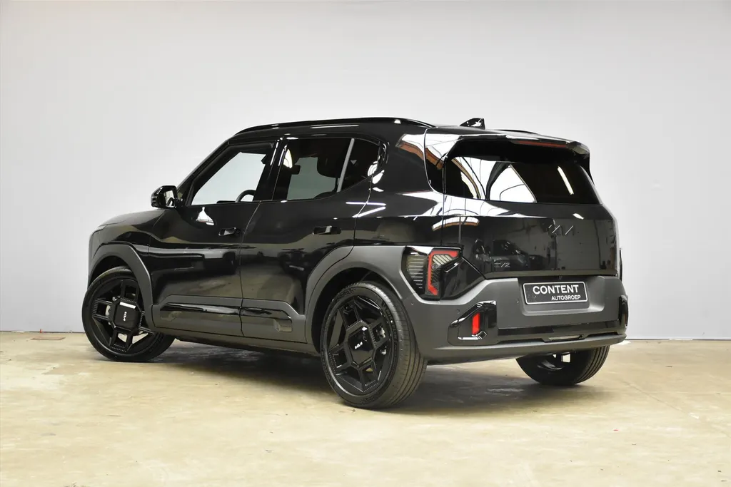 Kia EV2 61 kWh 135pk (5-zits) Black-Line