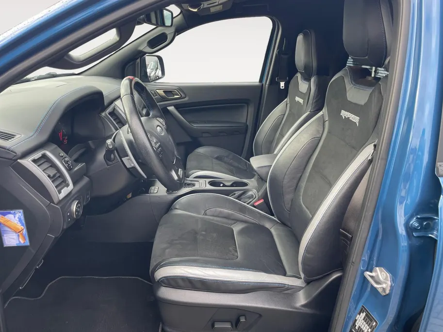 Ford Ranger 2.0 EcoBlue Raptor 4X4 213 pk Automaat | Double Cab omgebouwd naar 2 persoons uitvoering | Rollertop | Trekhaak | Navigatie | Elektrische stoelverstelling