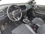 Kia Ceed 1.0T Design Edition | Stoel en stuurverwarming | Dodehoek detectie | Navigatie | Camera | Apple carplay / Android Auto | JBL sound system |