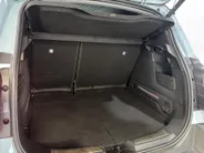 Renault 4 Comfort Range Iconic 52 kWh Automaat | DEMO | Zwarte Motorkap | Camera | Elektrische Achterklep | Apple CarPlay/Android Auto | Climate Control | Adaptive Cruise Control | Digital Cockpit | Armsteun | Lichtmetalen Velgen |