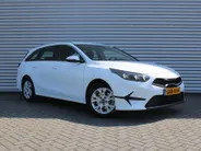 Kia Ceed Sportswagon 1.5 T-GDi DynamicLine | Airco | Cruise | Camera | Navi | 16' LM | LED | PDC |