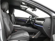 Volkswagen ID.7 Limited Edition 59 kWh accu, 204 PK · Achteruitrijcamera · Draadloze telefoonlader · Sfeerverlichting · Rondomzichtcamera · Voorraad OUTLET · Prijs is inclusief inruilpremie ·