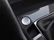 Volkswagen Tiguan 1.4TSIeHybrid 180kW/245PK Elegance · Panoramadak · Trekhaak · Camera + Parkeersensoren · Apple/Android Car Play ·