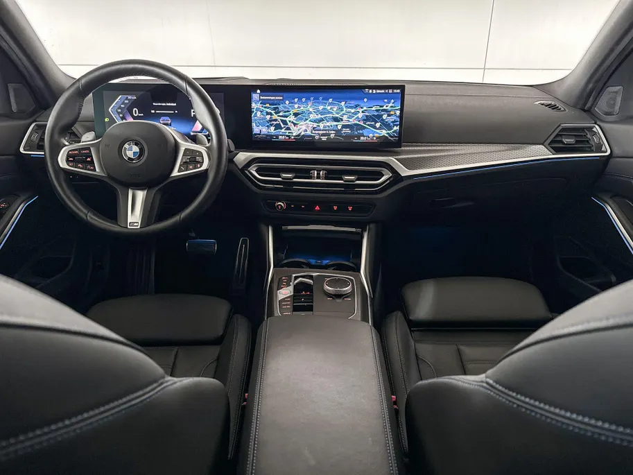 BMW 3 Serie Sedan 330i M-Sport