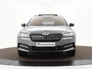 Škoda Superb Combi 1.4 TSI iV 218pk DSG Sportline Business · Panoramadak · 360 Camera · Inklap. Trekhaak · Matrix LED · Canton Audio · Elek. Stoelen + Geheugen ·