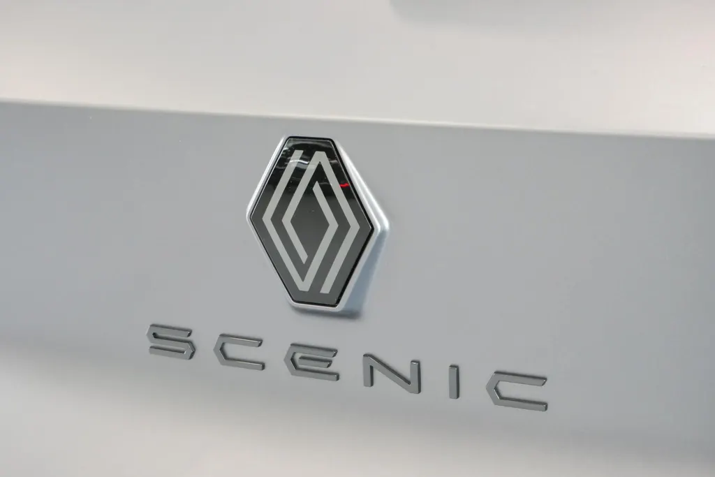 Renault Scénic E-Tech EV87 long range esprit Alpine Uit voorraad leverbaar op=op | 3000 KORTING | 5 jaar garantie | Pack Vision | Private lease vanaf €713 o.b.v. 72 maanden 5.000km p/j