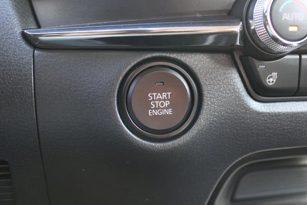 Mazda CX-30 2.0 SkyActiv-G Comfort | Automaat | Cruise | PDC | 16' LM | Navi | Leer | Trekhaak |