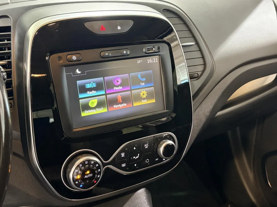 Renault Captur 90PK TCe Intens | All Season Banden | Armsteun | Navi | Camera | Parkeersensoren | Climate Control | Bluetooth | Lichtmetalen Velgen | Licht & Regen Sensor |