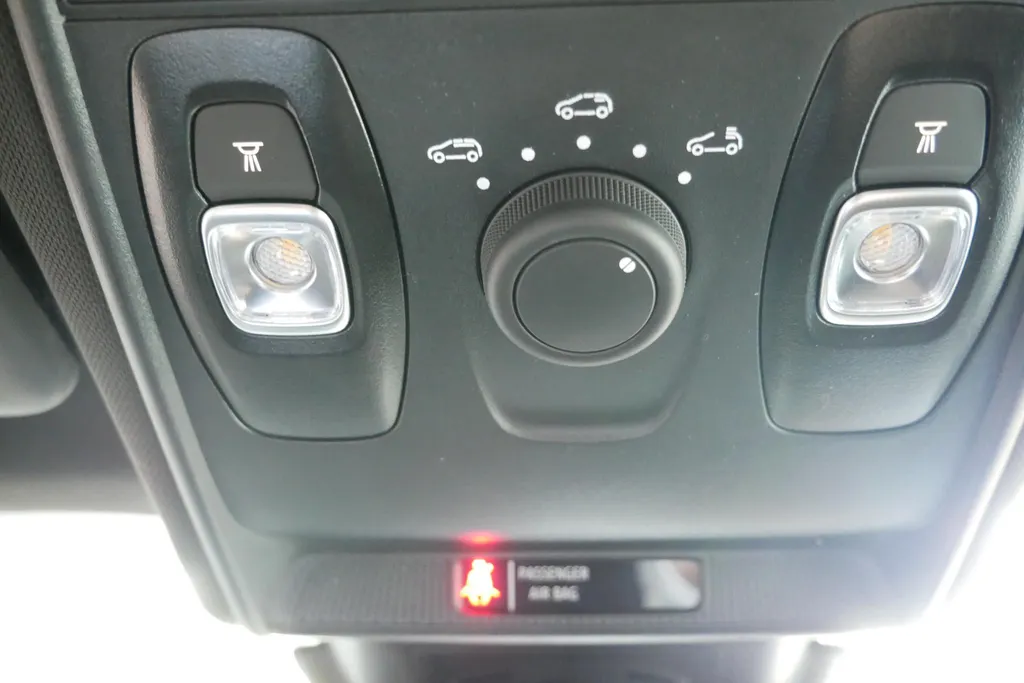 Renault Captur 1.8 E-Tech full hybrid 160 techno | Profiteer nu van €3.000,- Zeeuw & Zeeuw voorraadkorting |Electrisch schuif/kantel dak | Harman Kardon | Op voorraad |