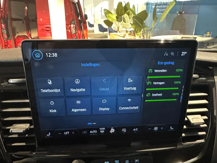 Ford E-Transit 350 L3H2 Trend 68 kWh 184 pk | Pro-Power | Navigatie | Zijwandbekleding | Direct leverbaar