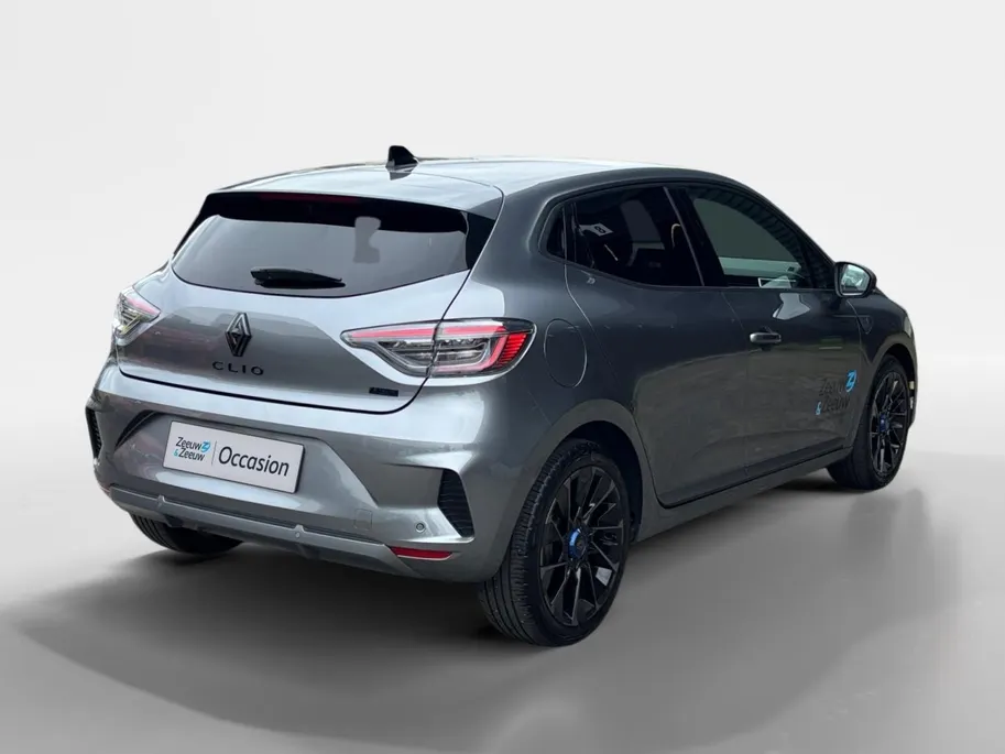 Renault Clio 145PK E-Tech Full Hybrid Esprit Alpine Automaat | DEMO | Bose Audio | Stoelverwarming | 360 Camera | Digital Cockpit | Apple CarPlay/Android Auto | Licht & Regen Sensor | Navi |