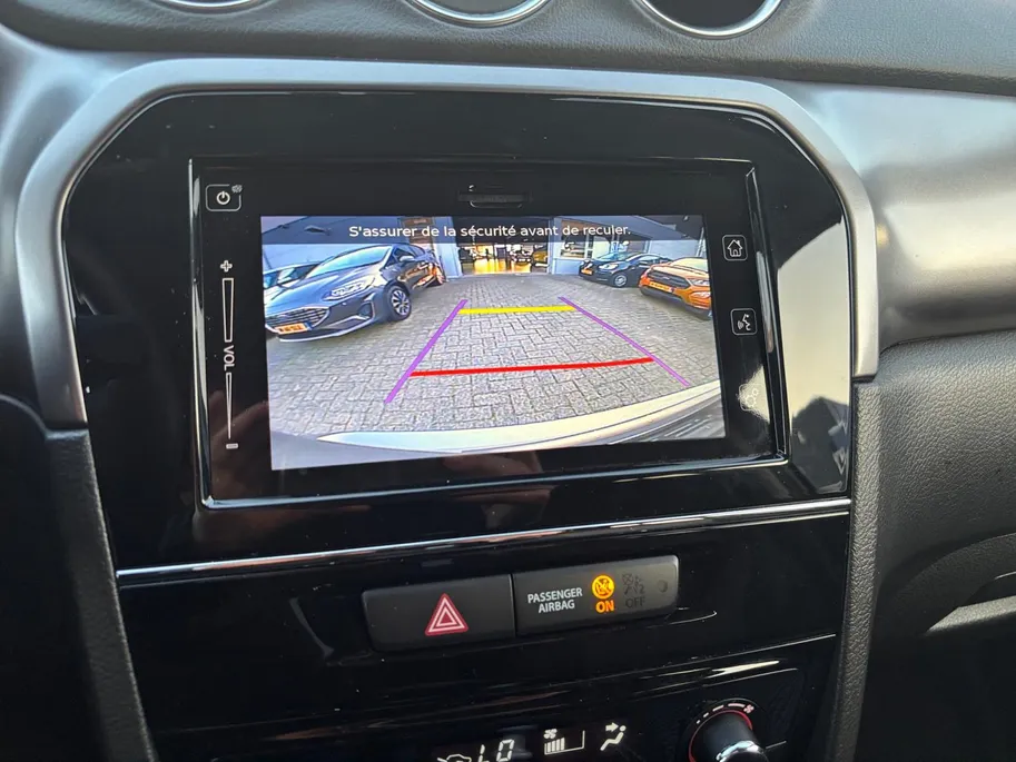Suzuki Vitara 1.4 Boosterjet Comfort Smart Hybrid | Garantie t/m 2033 ! | Dodehoek detectie | Achteruitrijcamera | Stoelverwarming |