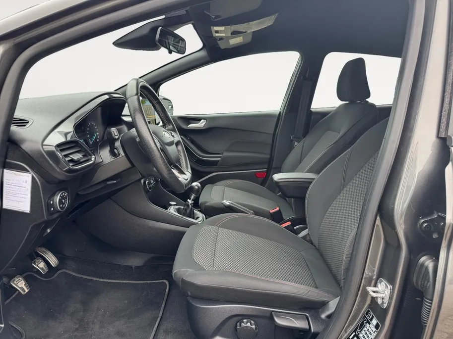 Ford Fiesta 1.0 EcoBoost ST-Line | NL auto | Cruise control | Voorruitverwarming | Navigatie | Apple carplay & Android auto | B&O audio | 17' lichtmetalen velgen | Bovag garantie |