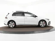 Volkswagen Golf 1.5 eHybrid 272pk DSG GTE · Panoramadak · 360 Camera · Head-Up Display · Matrix LED · Optiekpakket Zwart · Dodehoeksensor · Garantie t/m 10-11-2030 of 100.000km