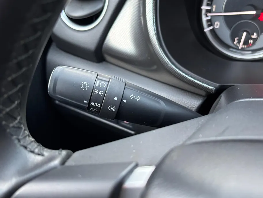 Suzuki Vitara 1.4 Boosterjet Style Smart Hybrid | Trekhaak | Dealer onderhouden | Navigatie | dodehoek detectie | Achteruitrijcamera | Stoelverwarming |10 jaar garantie! |
