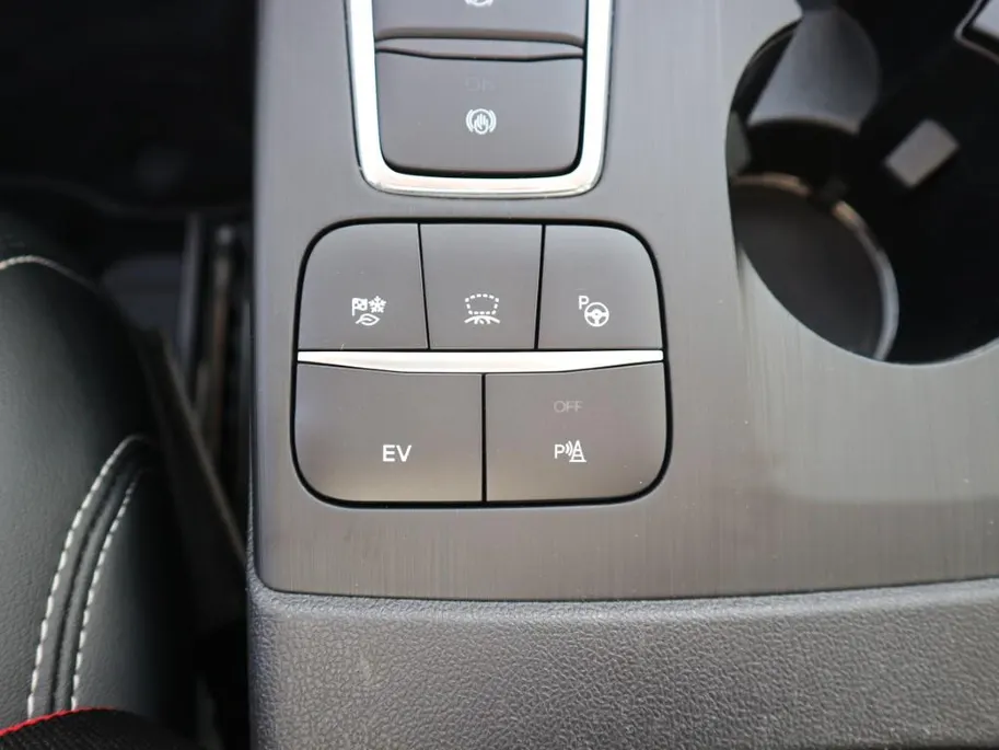 Ford Kuga 2.5 PHEV Vignale | TREKHAAK | PANO | WINTER | HUD | ADAP CRUISE | BLIS |