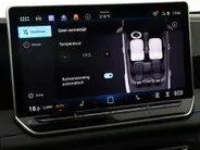 Volkswagen Tiguan 1.5 eHybrid 272pk DSG R-Line Business · Trekhaak · Panoramadak · Dodehoeksensoren · Apple/Android Car Play · Camera · Garantie t/m 23-08-2028 of 100.000km