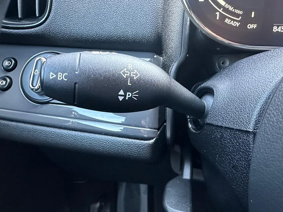 MINI Countryman 1.5 Cooper Chili | Harman & Kardon | Elektrische Stoelverstelling | Automatische Achterklep | Camera | Navi | Parkeersensoren | Cruise & Climate Control | 12 Maanden BOVAG Garantie
