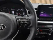 Kia Stonic 1.0 T-GDi MHEV DynamicPlusLine Dealer onderhouden | Trekhaak | Climate control | Navigatie |