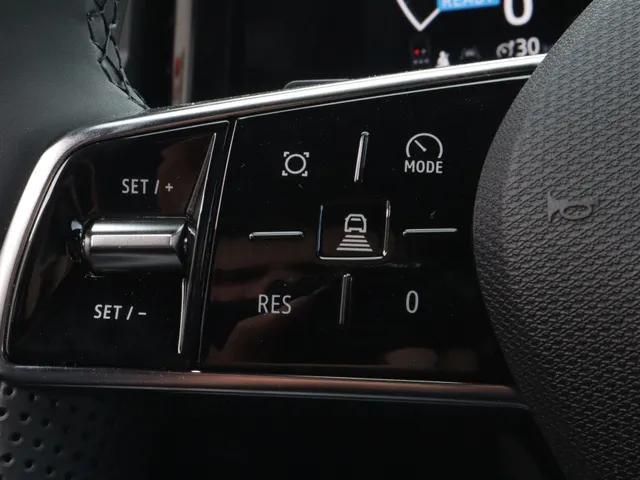 Mitsubishi Eclipse Cross Intense 67 kWh | Stoel Verwarming | Carplay |