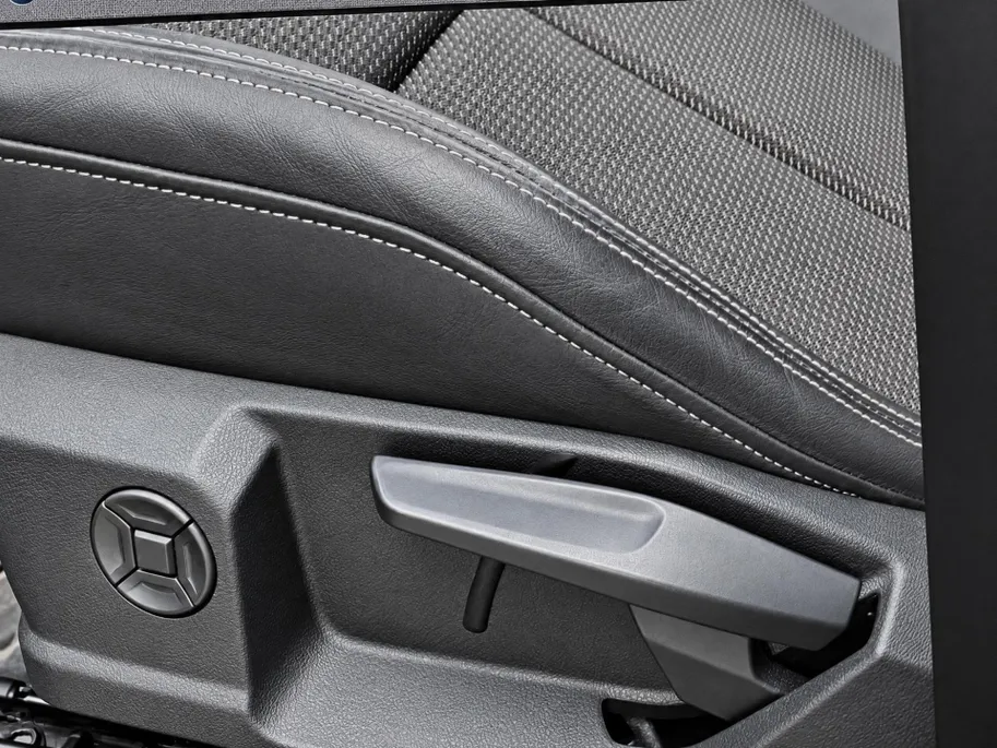 Audi Q3 Sportback 45TFSIe 245PK S Line Panoramadak · Trekhaak · Camera + Parkeersensoren · Apple/Android Car Play ·