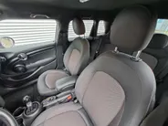 MINI Cooper Mini 1.5 Business Edition | Navigatie | Harman Kardon | Climate | Sensoren | Cruise