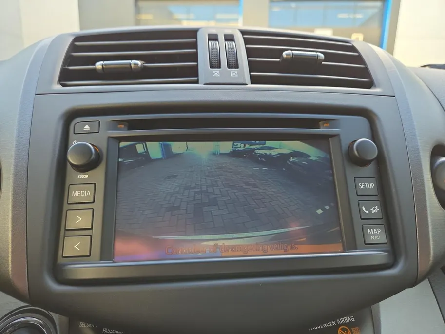 Toyota RAV4 2.0 VVTi Executive Business | Automaat | Cruise Control | Camera | navigatie | Stoelverwarming | 100% Onderhouden | 12 Maanden BOVAG Garantie | NAP