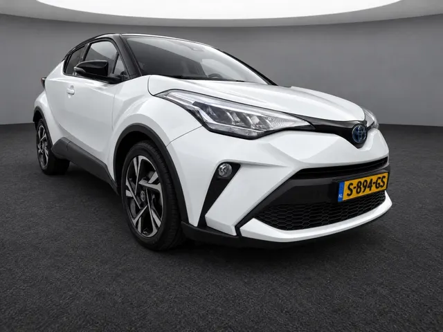 Toyota C-HR 1.8 Hybrid Style Bi-Tone | Parkeersensoren | Stoelverwarming