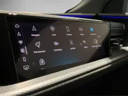 Audi Q5 S Line 299PK e-hybrid quattro · Panoramadak · 360°Camera · Trekhaak  Drive select · Garantie t/m 18-03-2031 of 100000km.