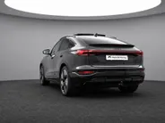 Audi Q6 e-tron Sportback S edition performance 306pk 100 kWh · SOH 97,8% · Panoramadak · Wegklapbare Trekhaak · 360 Camera · Stoelverwarming voor+achter · Bijrijder Display · 19'' Inch · Garantie t/m 10-08-2030 of 100.000km