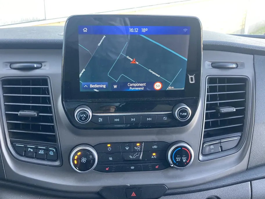 Ford Transit 350 2.0 TDCI 130 pk L3H2 Trend Navigatie - Apple Carplay/ Android Auto - Achteruitrijcamera - laadruimtebescherming