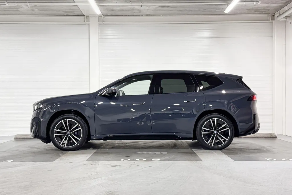 BMW iX3 50 xDrive