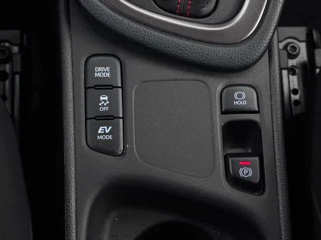 Toyota Yaris 1.5 Hybrid GR Sport | Stoelverwarming | Camera | Carplay |