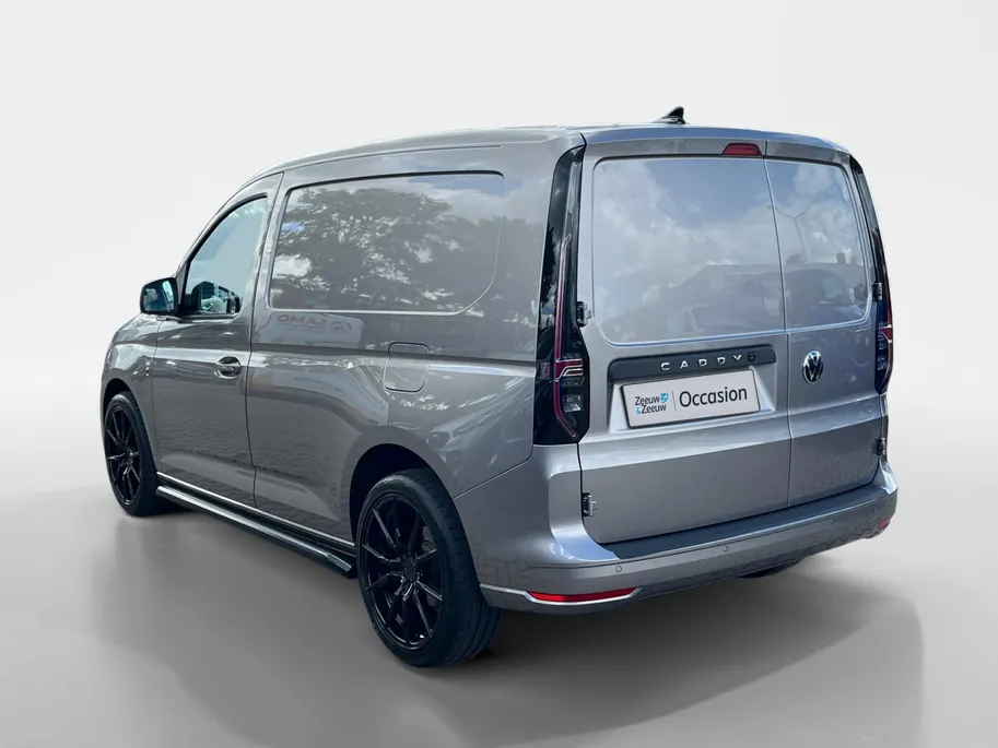 Volkswagen Caddy Cargo 2.0 TDI Style L1H1 122 pk Automaat | LM Velgen zwart | Sidebars | Lederen bekleding | Stoelverwarming | Laadruimtebescherming