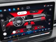Volkswagen T-Roc 1.5eTsi/150PK R-Line · Trekhaak · Camera · Navigatie · Apple/Android Car Play · Keyless · Stoelverwarming · Garantie t/m 23-03-2028