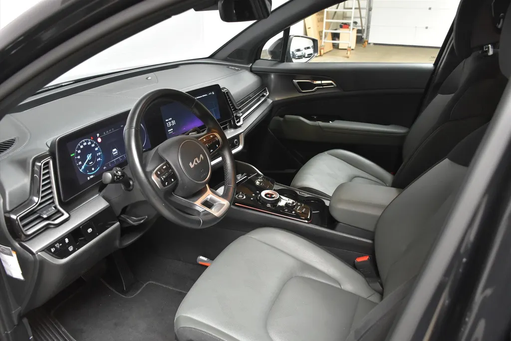 Kia Sportage 1.6 T-GDi 230pk Hybrid AT6 Dark Edition