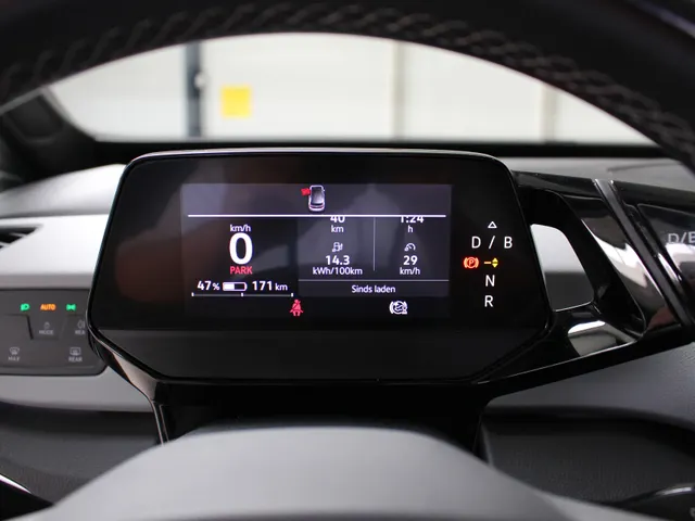 Volkswagen ID.3 Pro Edition 58 kWh Navigatie | Warmtepomp | 18' 'East Derry' | Keyless | 92 % SoH