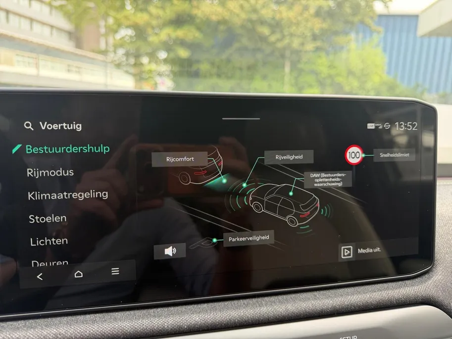 Kia EV3 GT-PlusLine 81.4 kWh Full options | Blackpack | 360 Camera | Head-up display | Demonstratie auto